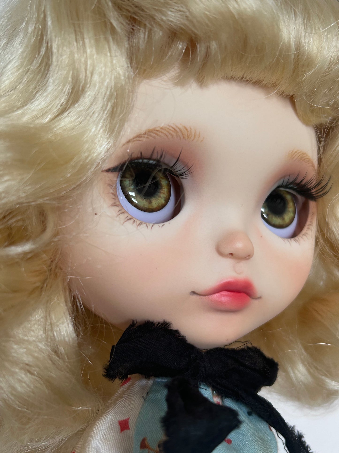 Alice 🐰 OOAK Customized Doll